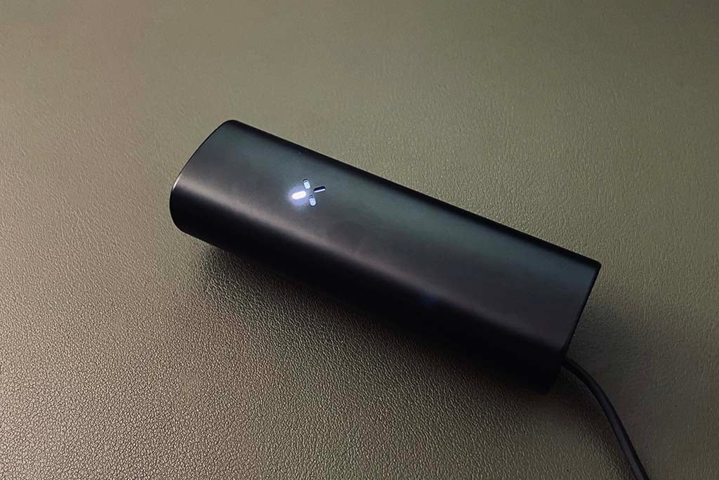 Revisión del mini vaporizador PAX Cargando